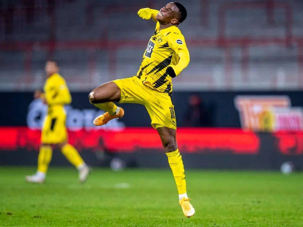  德甲新生代闪耀，穆科科破纪录成最年轻进球者  